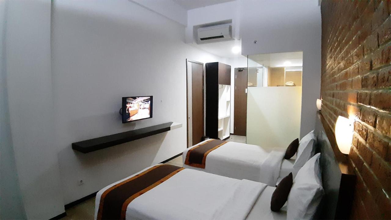 Xtra Hotel Bengkulu Exterior photo