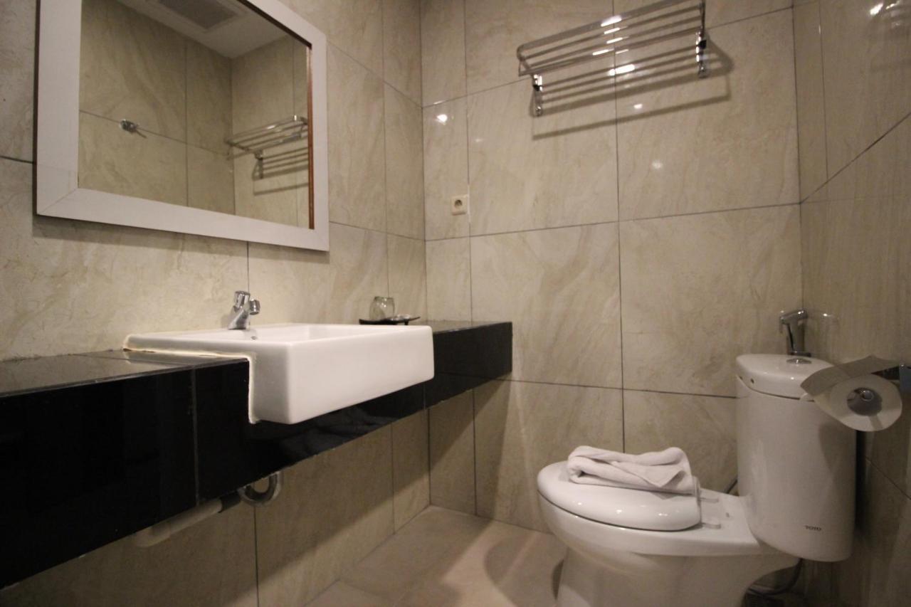 Xtra Hotel Bengkulu Exterior photo