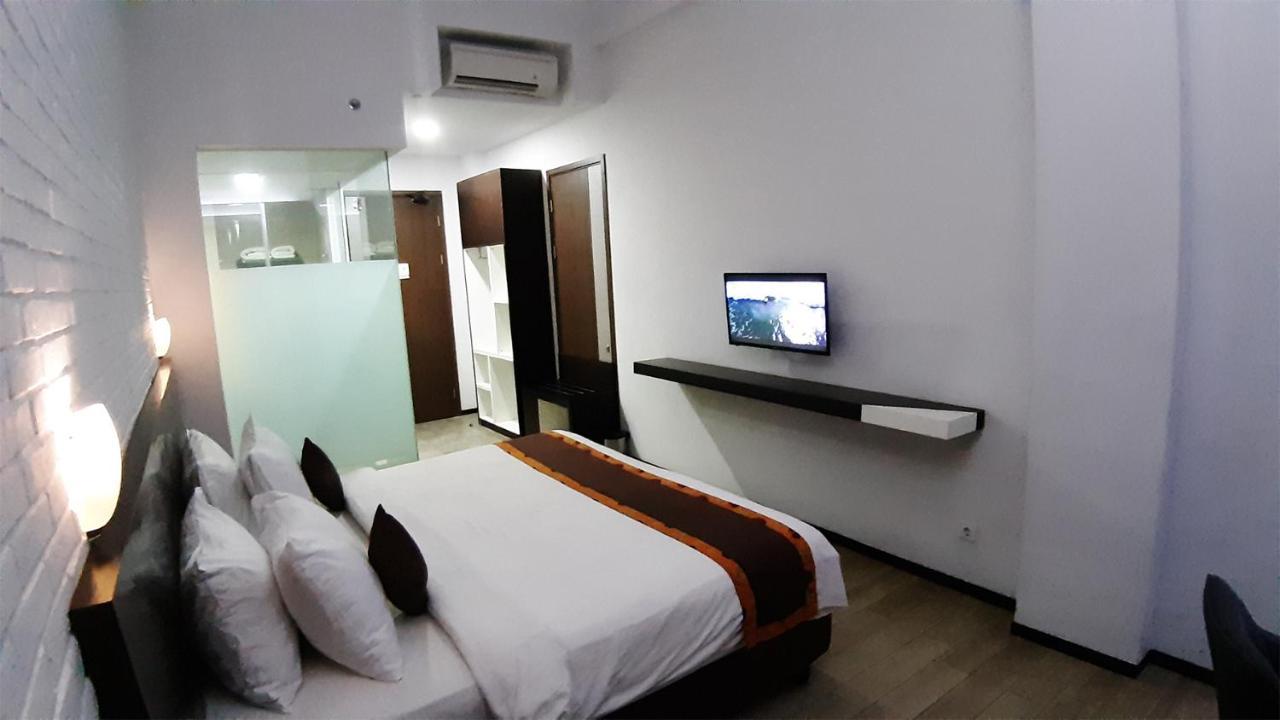 Xtra Hotel Bengkulu Exterior photo