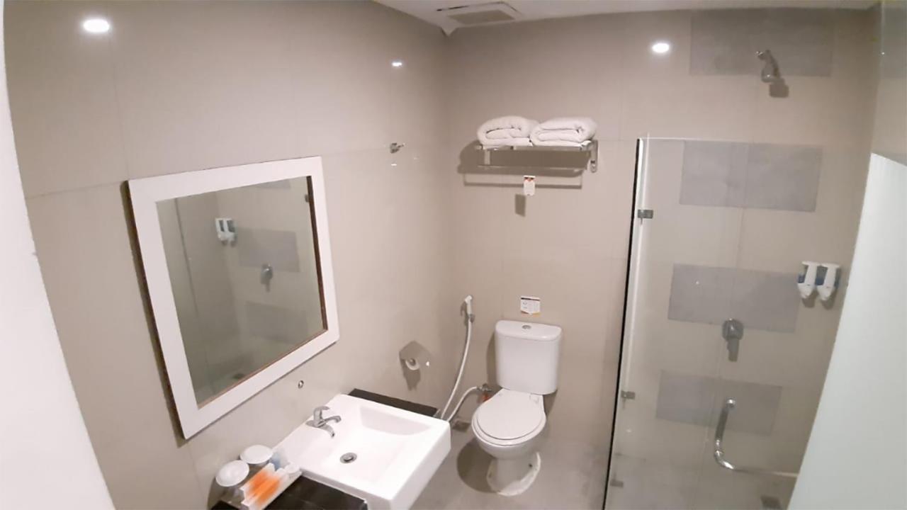 Xtra Hotel Bengkulu Exterior photo