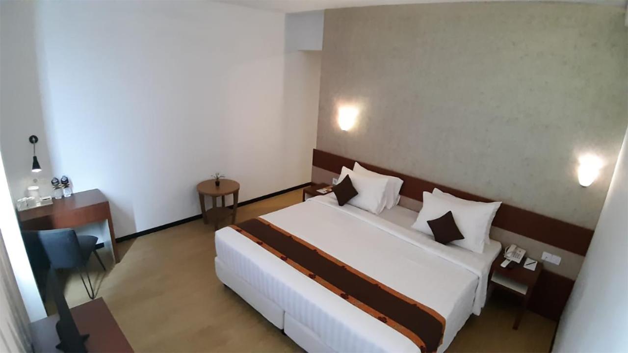 Xtra Hotel Bengkulu Exterior photo