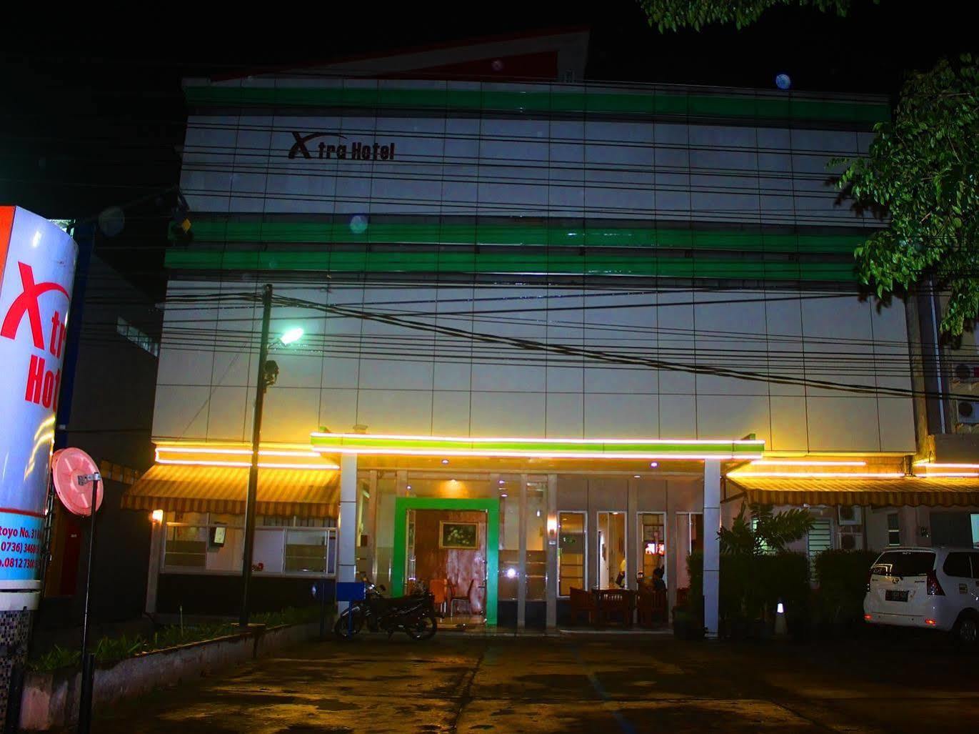 Xtra Hotel Bengkulu Exterior photo