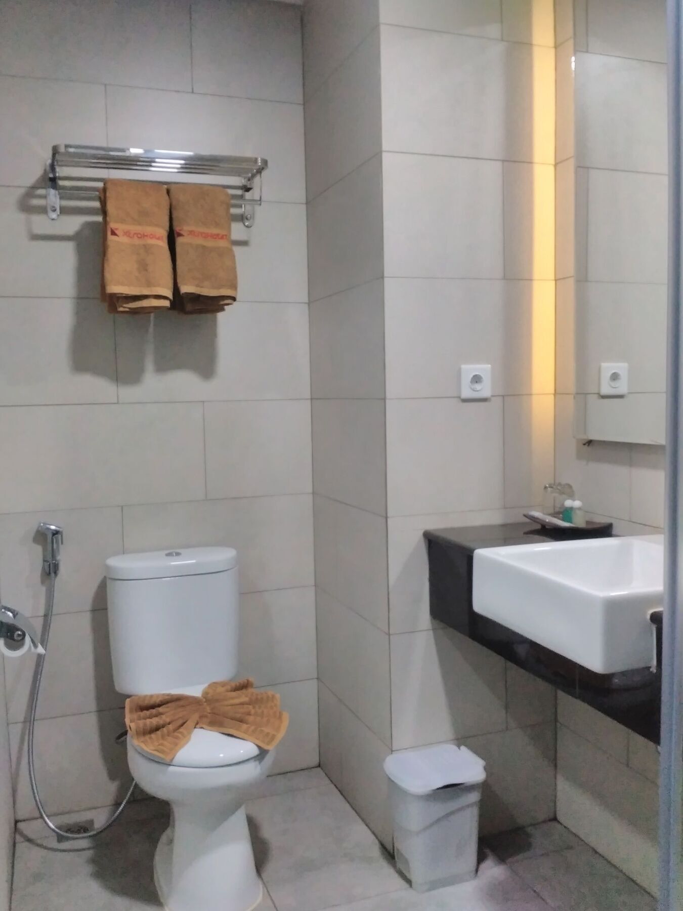 Xtra Hotel Bengkulu Exterior photo